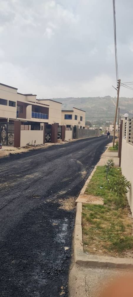 Finished road and pavement design near a corporate headquarters